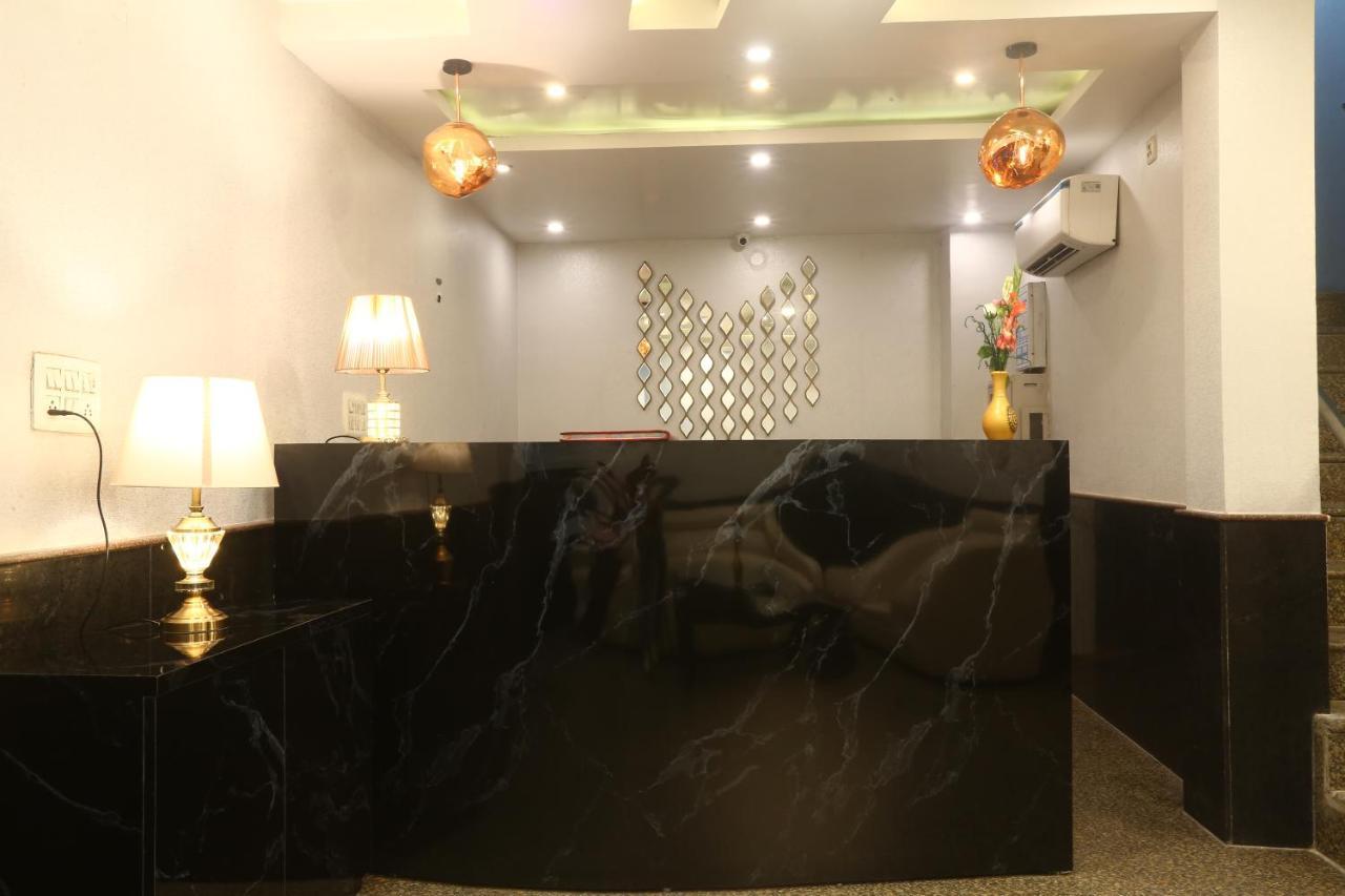 Hotel Earth Δελχί Εξωτερικό φωτογραφία