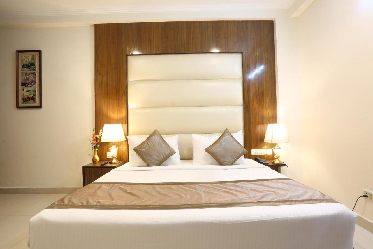 Hotel Earth Δελχί Εξωτερικό φωτογραφία